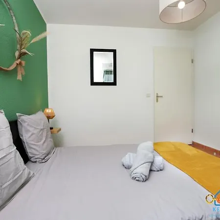 Superbe Nid Douillet Avec Terrasse, Double Parking Каркассонн