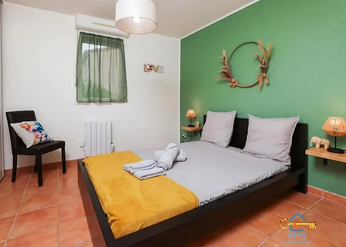 Superbe Nid Douillet Avec Terrasse, Double Parking